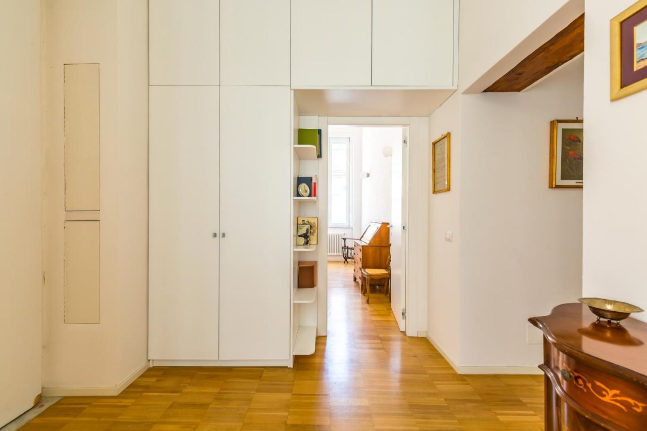 Nova Stylish House In Center By Napoliapartments Exterior photo